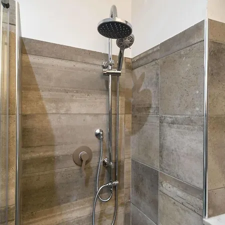 Genua Apartment Apartman *