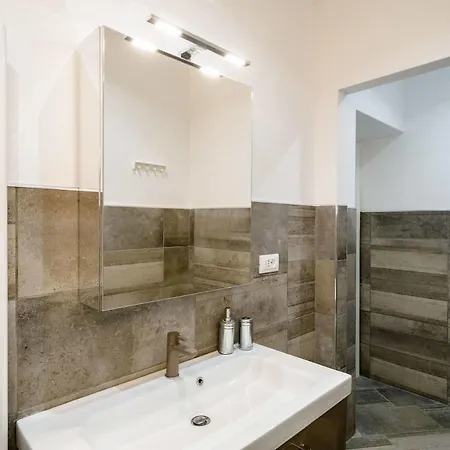 Genua Apartment * 제노바